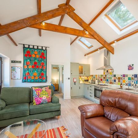 Polrunny Farm Sloe Cottage With A Sea View 博斯卡斯尔 外观 照片