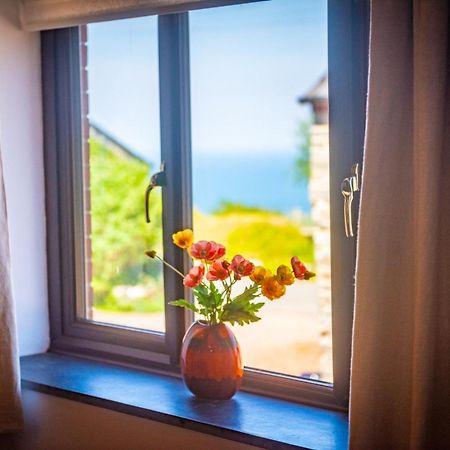 Polrunny Farm Sloe Cottage With A Sea View 博斯卡斯尔 外观 照片