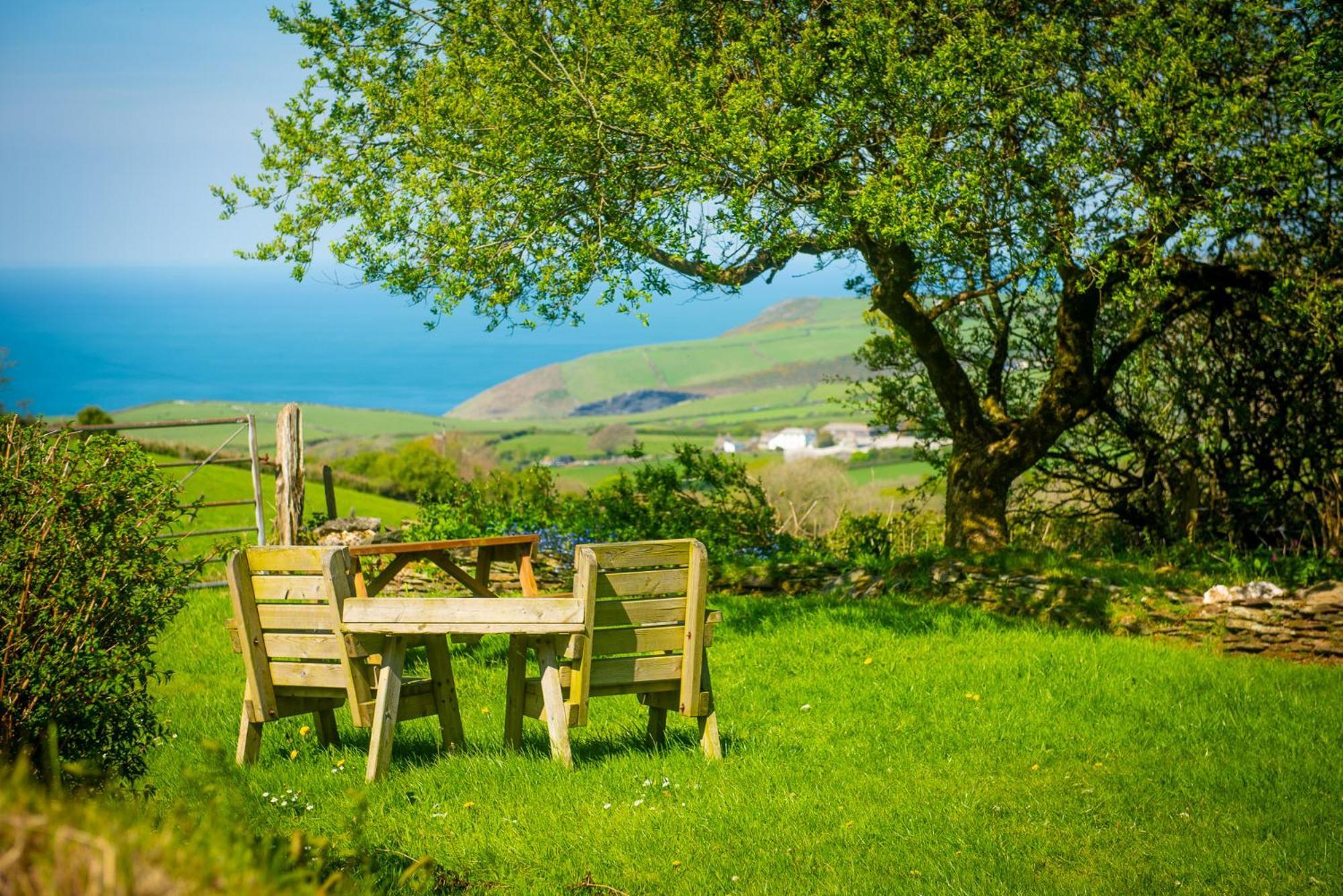 Polrunny Farm Sloe Cottage With A Sea View 博斯卡斯尔 外观 照片